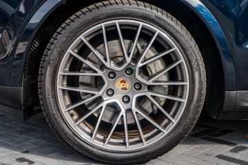 Porsche Cayenne - 5