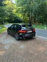 BMW M135i xDrive - BMW 135 mit Benzin-Antrieb: Automatik