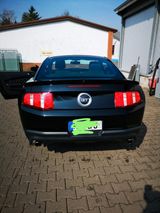 Ford Mustang V8 5.0 - Ford Mustang aus 2011