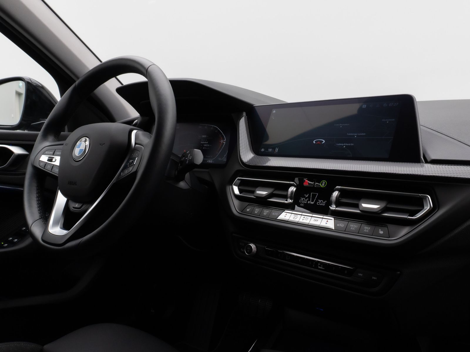 Fahrzeugabbildung BMW 118i SportLine DAB CockPitPr PDC Lenkrhz Komfort