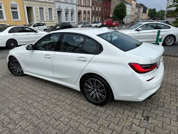 Fahrzeugabbildung BMW 320 Baureihe 3 Lim. 320 d M SPORT LED NAVI G20