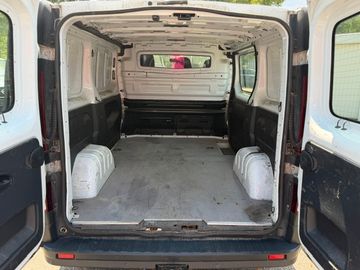 Renault Trafic - 11