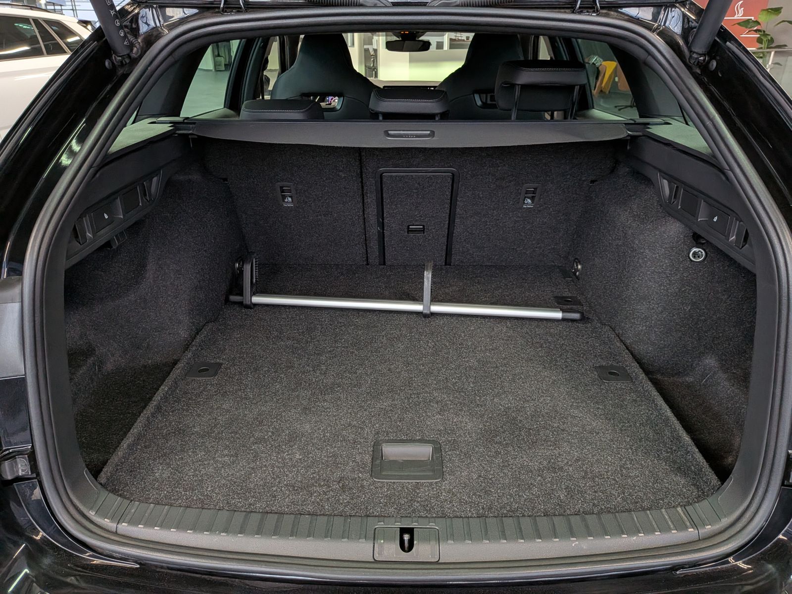 Fahrzeugabbildung SKODA Octavia 2.0 TDI DSG Sportline Matrix 5J-Garantie
