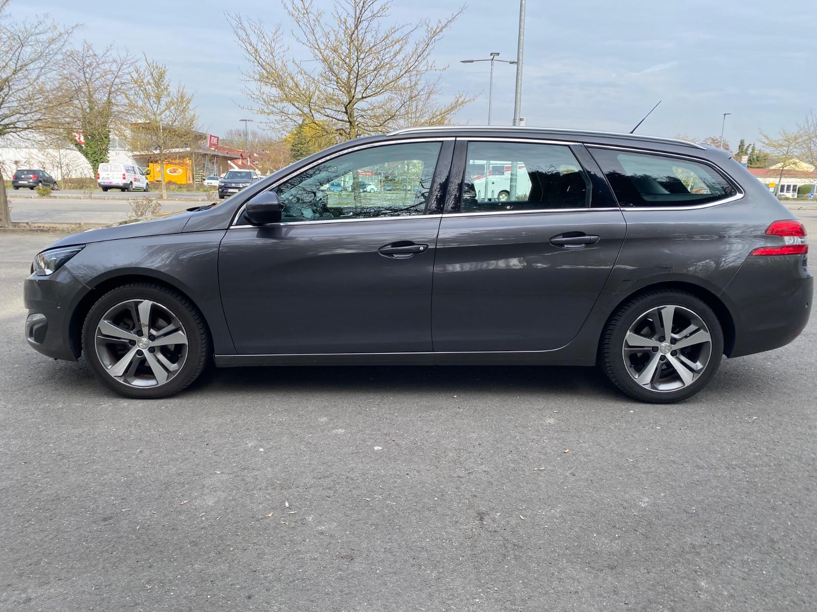 Peugeot 308 SW Allure. Navi, Kamera. Aus-1 Hand.