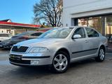 Skoda Octavia 1.6 Lim. Elegance *AUTOMATIK*TEMP.*SHZ* - Skoda Gebrauchtwagen von 2008