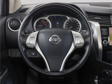 Nissan Navara NP300 4x4 2.3 dCi CAB AHK 360 Kamera