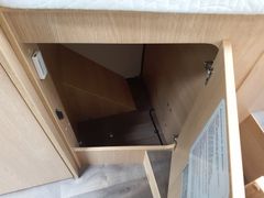 Sunlight T 68, Einzelbetten und Hubbett,Sat automatisch