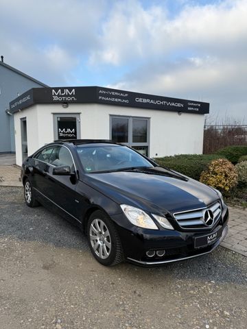 Mercedes-Benz E 200 Coupe CGI BlueEfficiency Pano Scheckheft