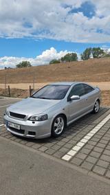 Opel Astra Coupé 2.0 Turbo 16V - - Opel Astra Coupé 16v coup mit Benzin-Antrieb