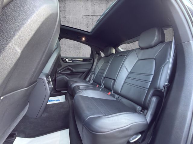 Porsche Cayenne Coupe E-Hybrid*SPORT-CHRONO*APPLE*PANO