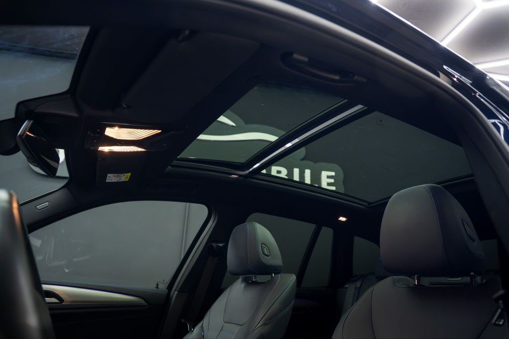 BMW X3 M40i*AHK*HU*PANO*H&K*360*LED BMW X3 M40i*AHK*HU*PANO*H&K*360*LED