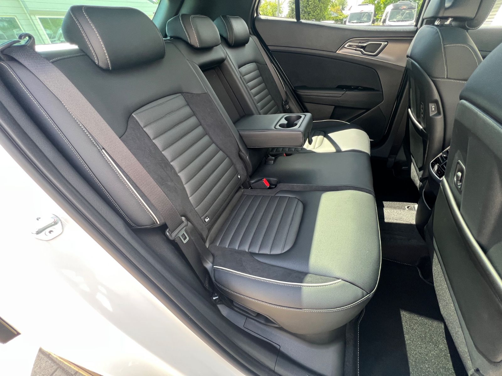 Fahrzeugabbildung Kia Sportage GT-Line HEV AWD SD GD DRI SOUN
