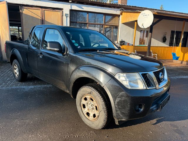 Nissan Navara Pickup King Cab XE 4X4