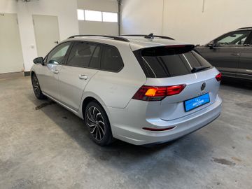 Volkswagen Golf - 6