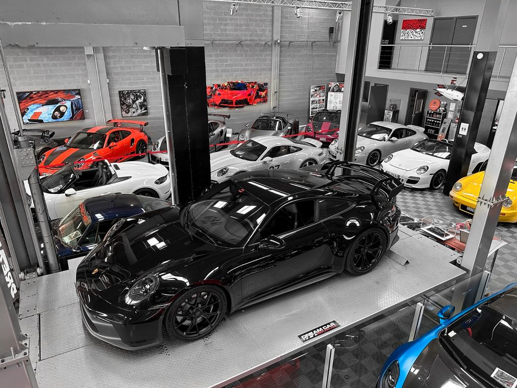 Porsche 992