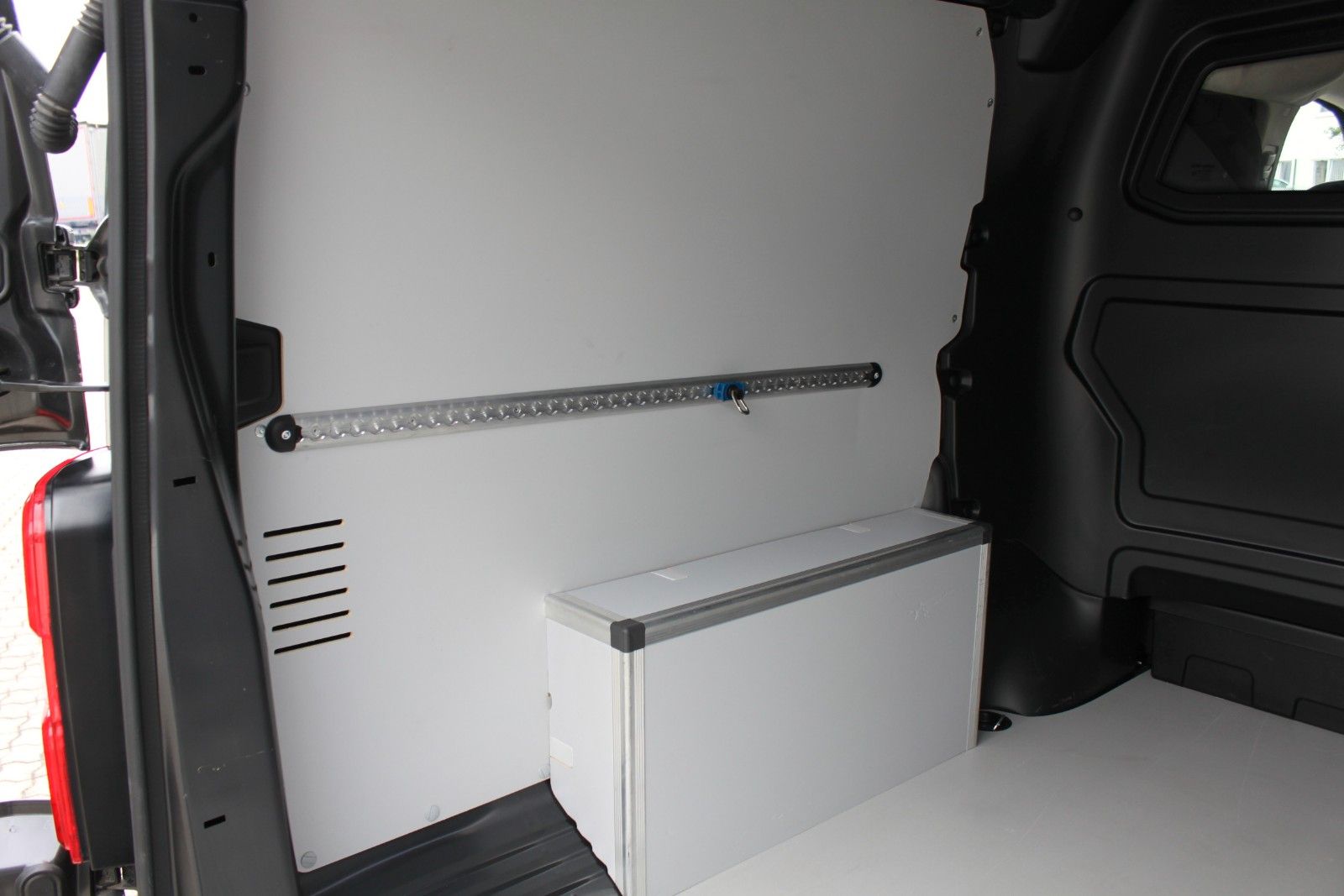 Fahrzeugabbildung Fiat FIAT Scudo Multicab L3 2.0 180 AT8