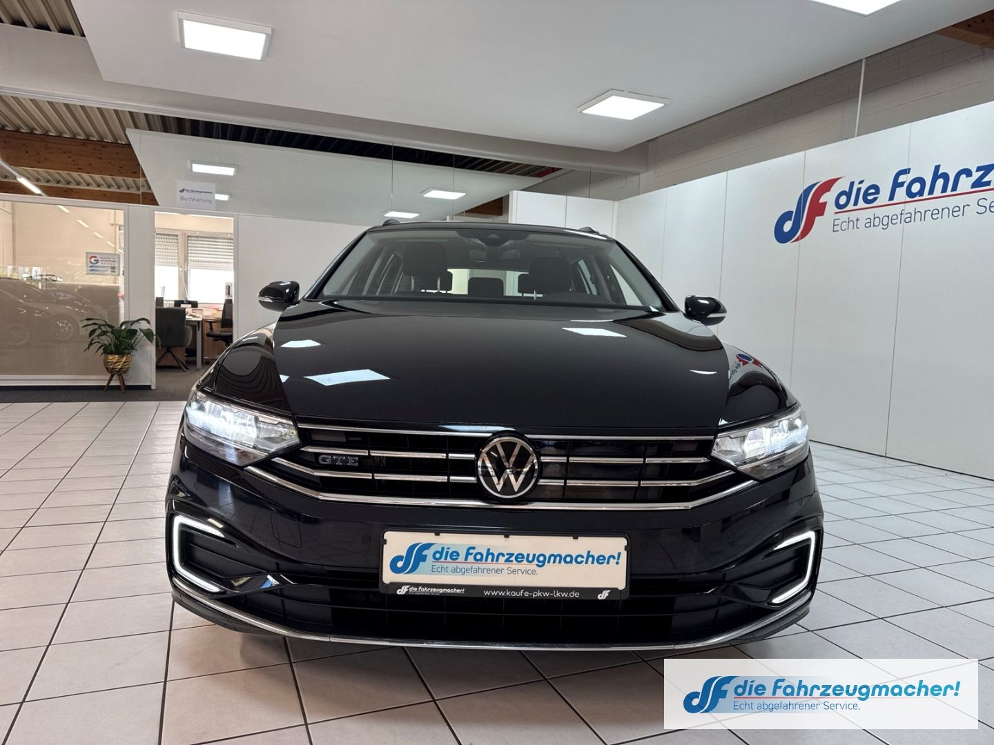 Fahrzeugabbildung Volkswagen Passat Variant GTE Navi Digitales Cockpit Massag