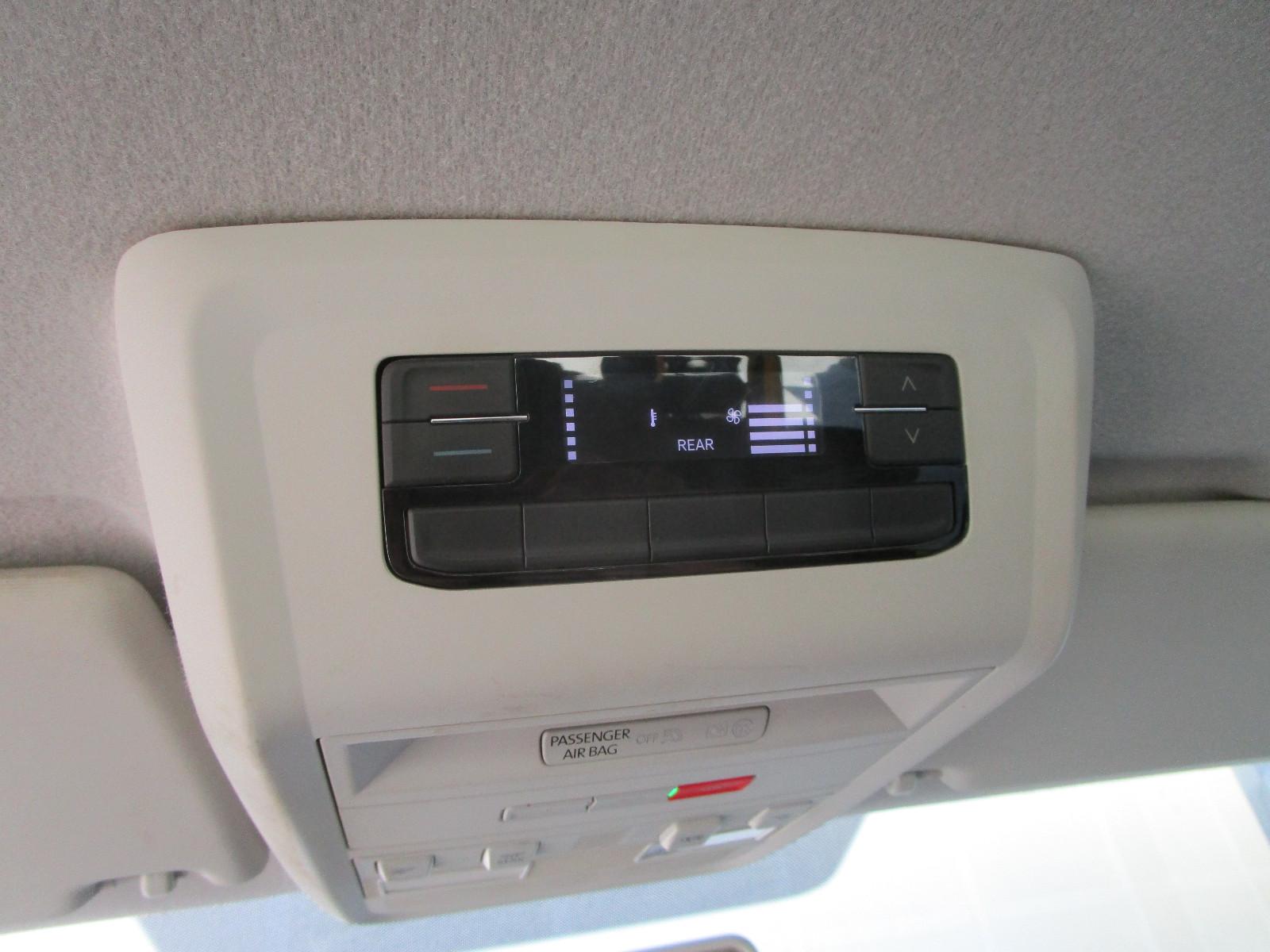 Volkswagen T6.1 TDI*lang+KLIMA+NAVI+8-Sitze+1-Hand*
