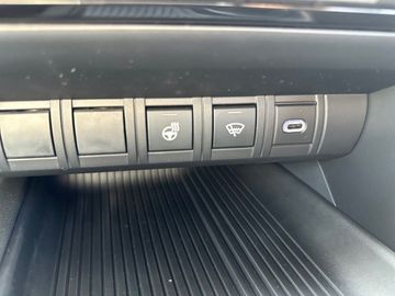 Toyota C-HR - 11