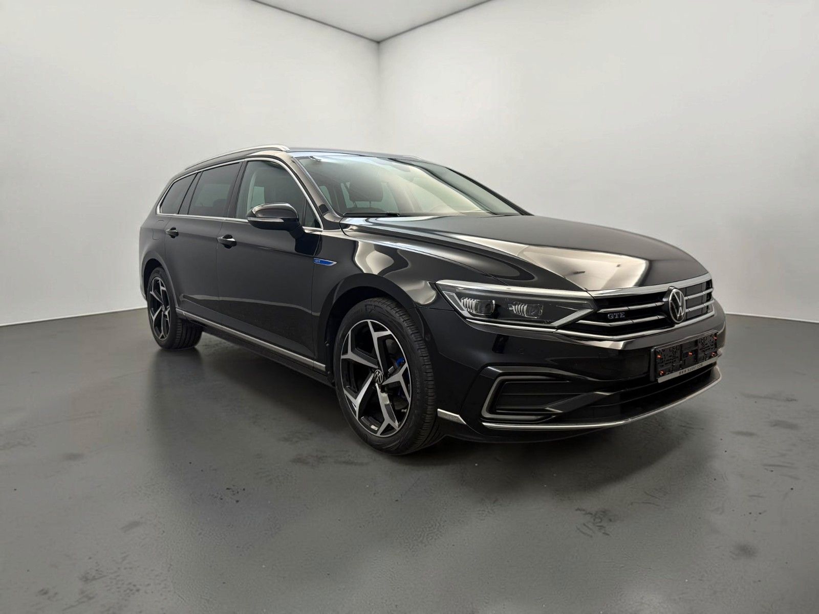 Volkswagen Passat Variant GTE PANO*ACC*WIDE*LED*MSG*KAM*AHK imagem 3