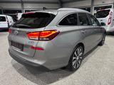 Hyundai i30 cw 1.4i T YES! Plus Pano Navi LED RfK - Hyundai i30: Cw
