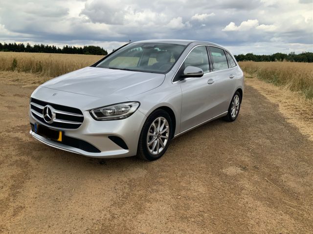 MERCEDES-BENZ B 180 - Progressive