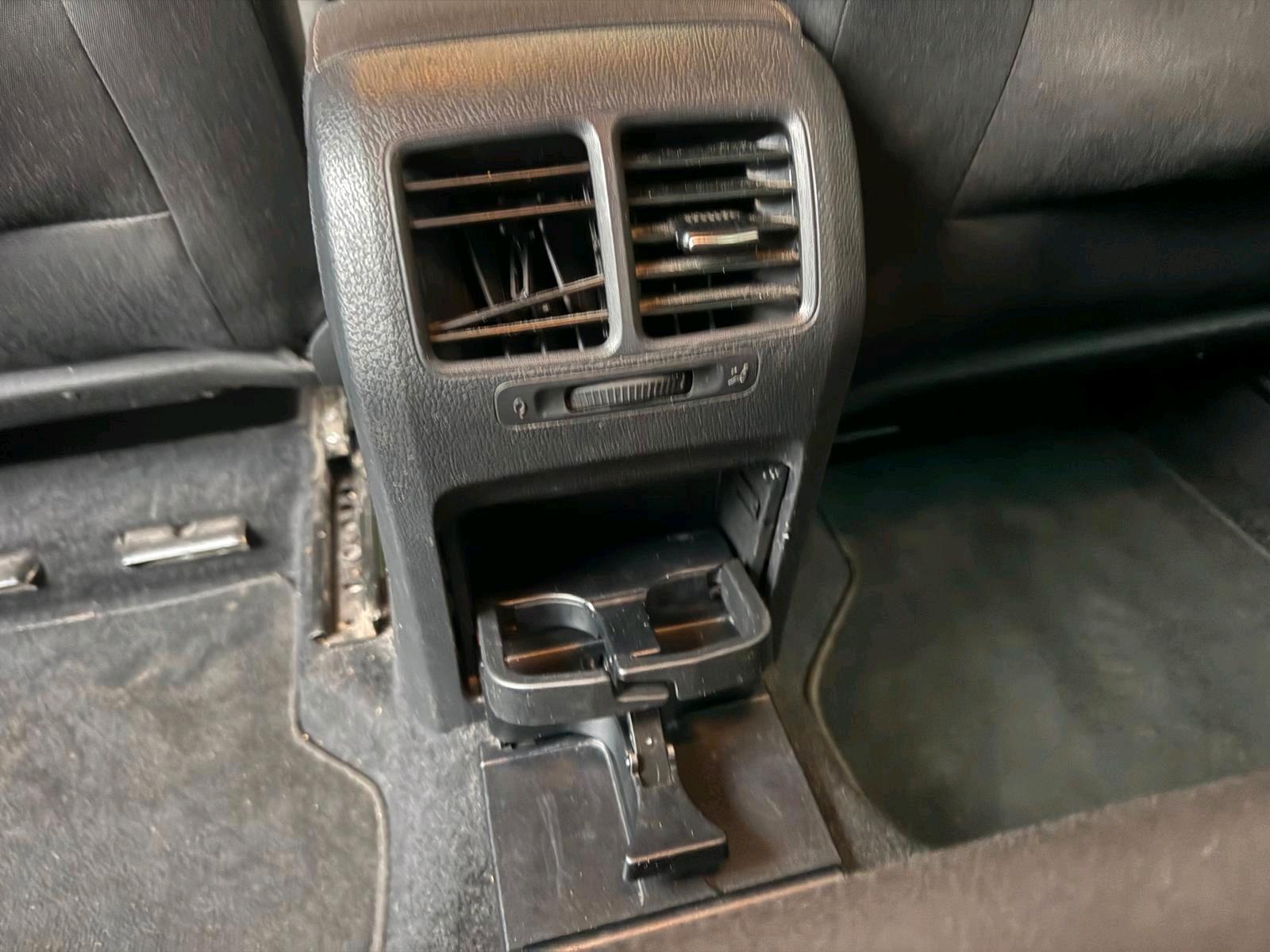 Volkswagen Golf 2011 — photo 14