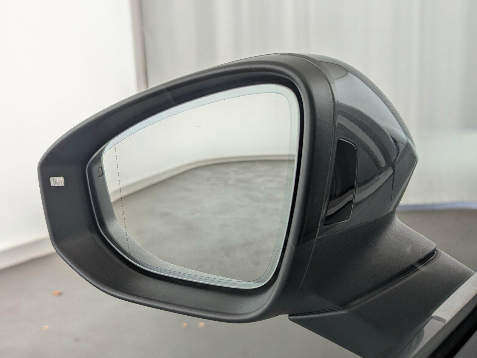Volkswagen Passat 2.0 TDI R-Line LED+NAVI+ACC+Styling, миниатюра 26