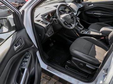 Ford Kuga Titanium Parkautomatik Kamera Navi AHK