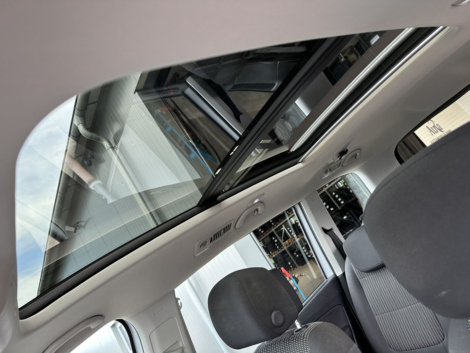 Fahrzeugabbildung SEAT Alhambra 2.0 TDI 4D Style NAV+XEN+AHK+ACC+PANO