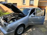 Mercedes-Benz Mercedes Benz E240 Automatik - gebrauchte Mercedes-Benz E 240 aus dem Jahr 2000