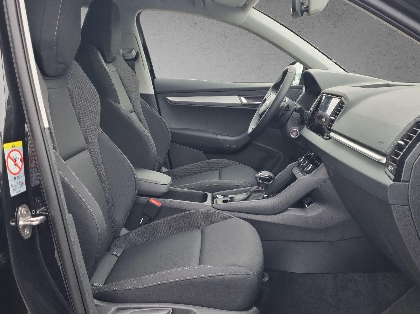 Fahrzeugabbildung SKODA Karoq Balance 1,5 TSI Fahrassi+ Komfort Gar. +3
