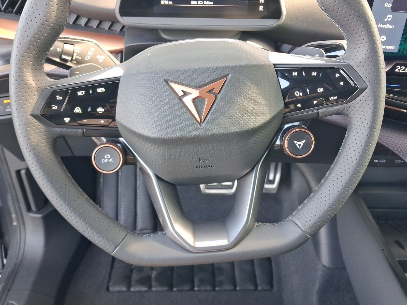 Cupra Tavascan - Bild 10