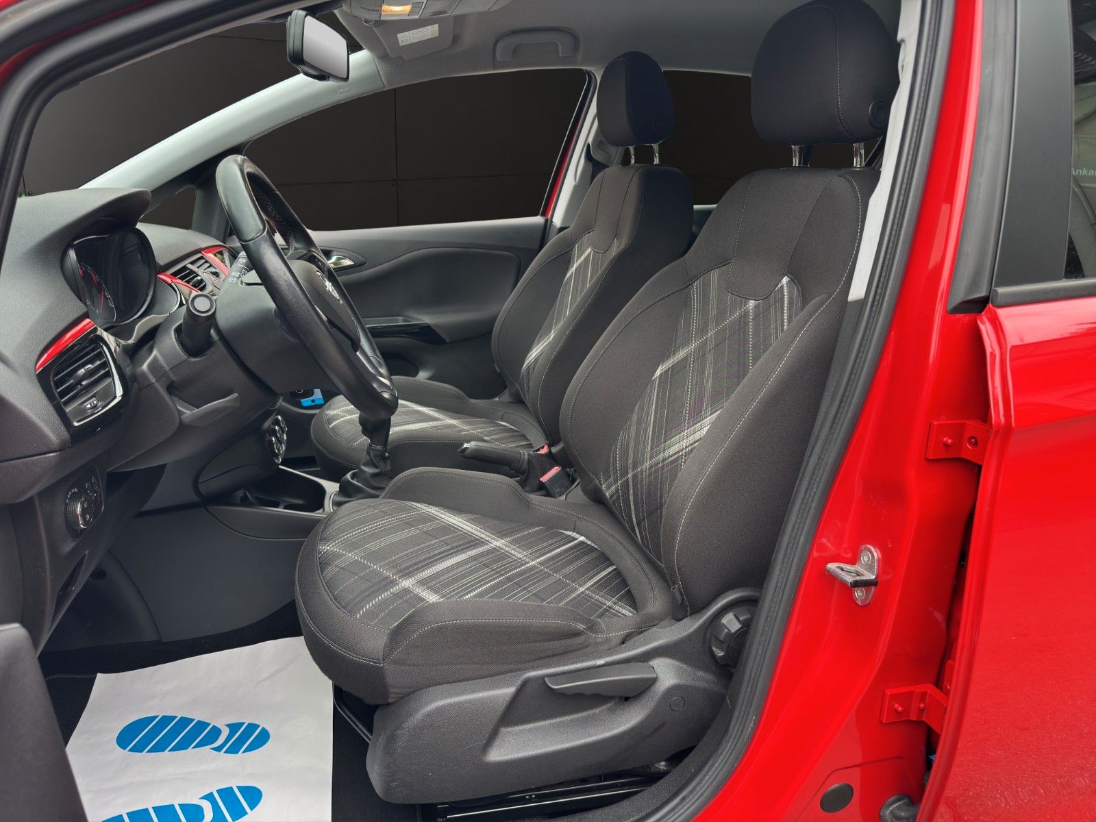 Fahrzeugabbildung Opel Corsa E Color Edition Klimaaut/Sitz+Lenkrad Heiz