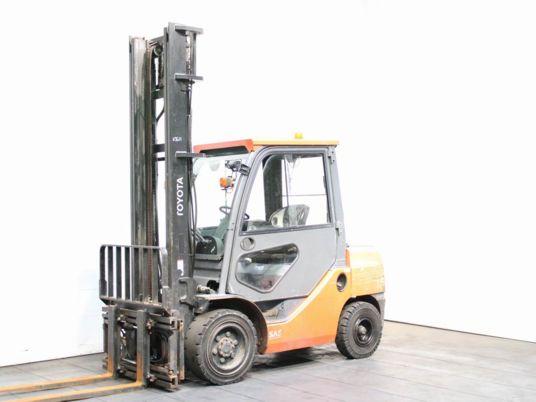 Toyota 02-8 FDF 30