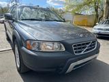 Volvo XC 70 XC70 D5 AWD Momentum - Volvo XC70: Momentum