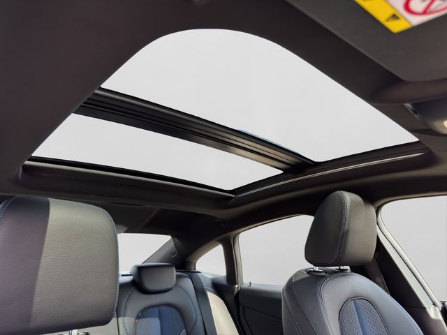 Fahrzeugabbildung BMW 218d Gran Coupé M Sport+Sport-Fahrw.+Pano+Kamera