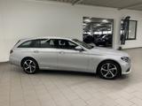 Mercedes-Benz E 220 T d SPORT AVA+AHK+LED+NAV+KAM+TOTWI+AMBIEN - gebrauchte Mercedes-Benz E 220 aus dem Jahr 2019