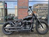 Harley-Davidson Street Bob 107  200  Heckumbau !!! - Offers matching your search criteria