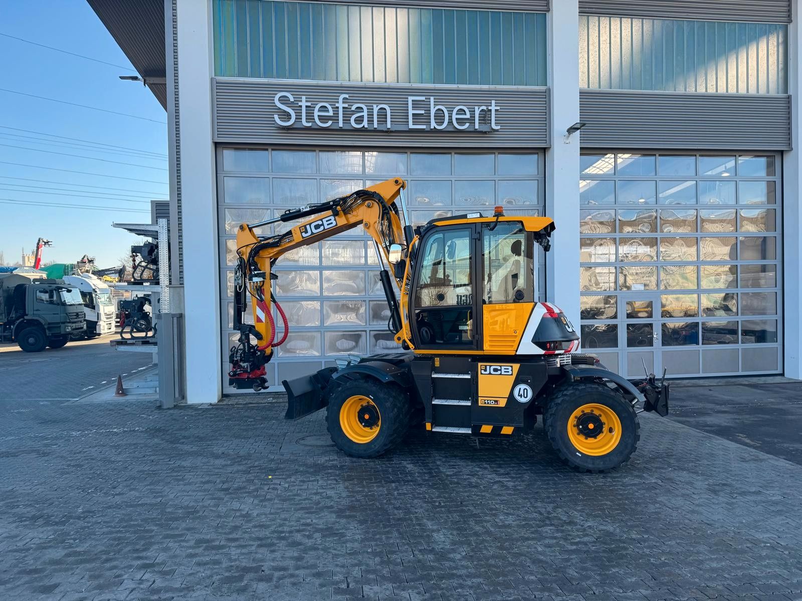 Fahrzeugabbildung JCB Hydradig / Skid-Steer-Aufnahme / nur 375h / 2024