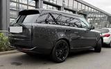 Land Rover Range Rover P460 HSE LWB inkl. Winterräder - Land Rover Range Rover mit Hybrid-Antrieb: Grau