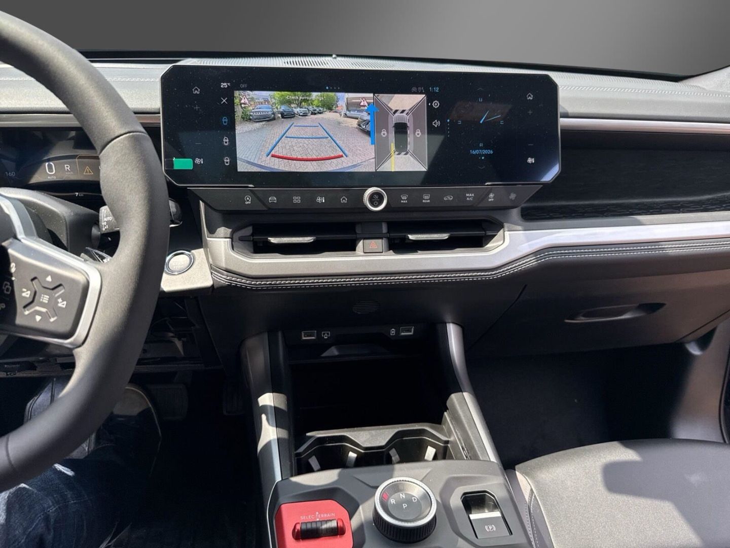 Fahrzeugabbildung Jeep Compass MY26 FIRST EDITION E-HYBRID PANO VOLL