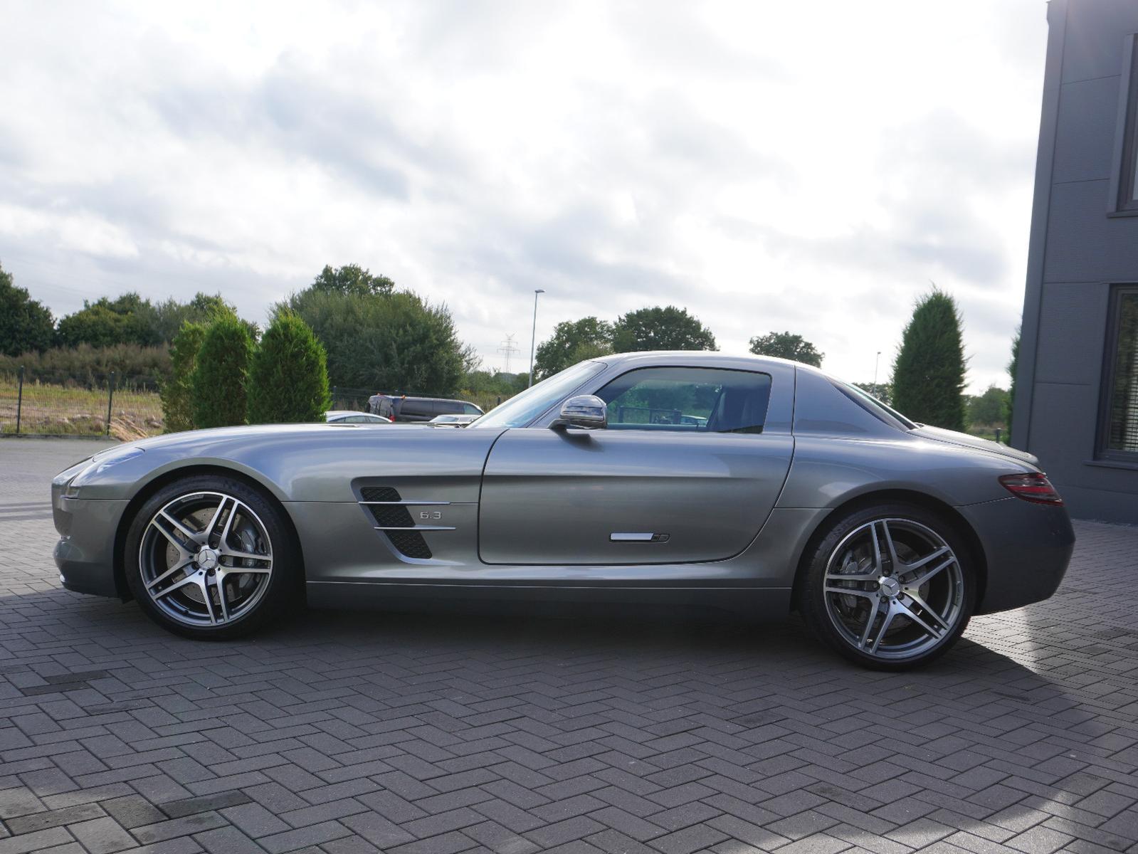 MERCEDES-BENZ SLS AMG 6.3 V8 IMOLA GRAU