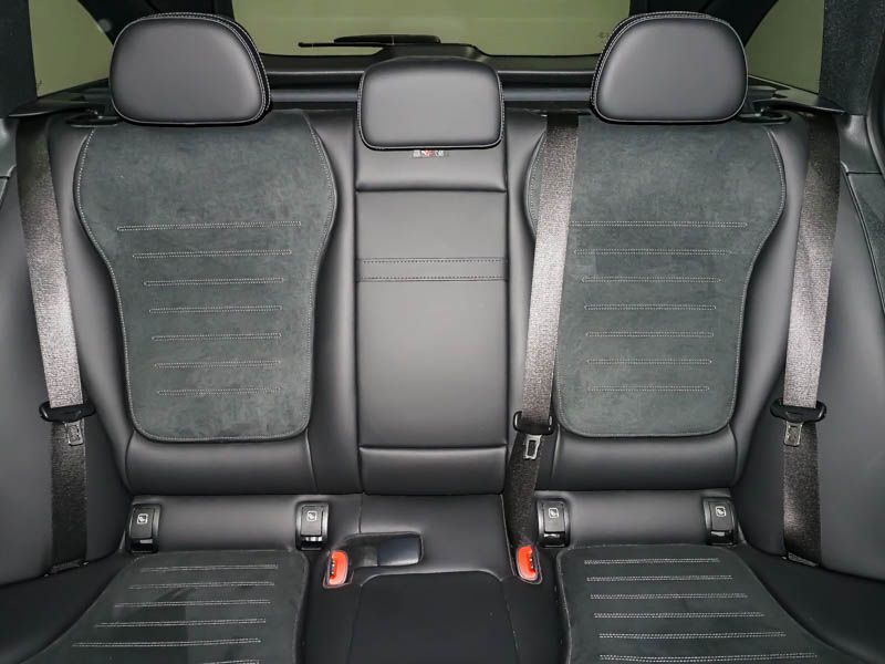 Fahrzeugabbildung Mercedes-Benz C 300 e T AMG+AHK+NIGHT+360+DISTR+STNDHZ+MEMORY+