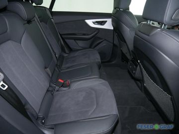 Audi Q8 - 7
