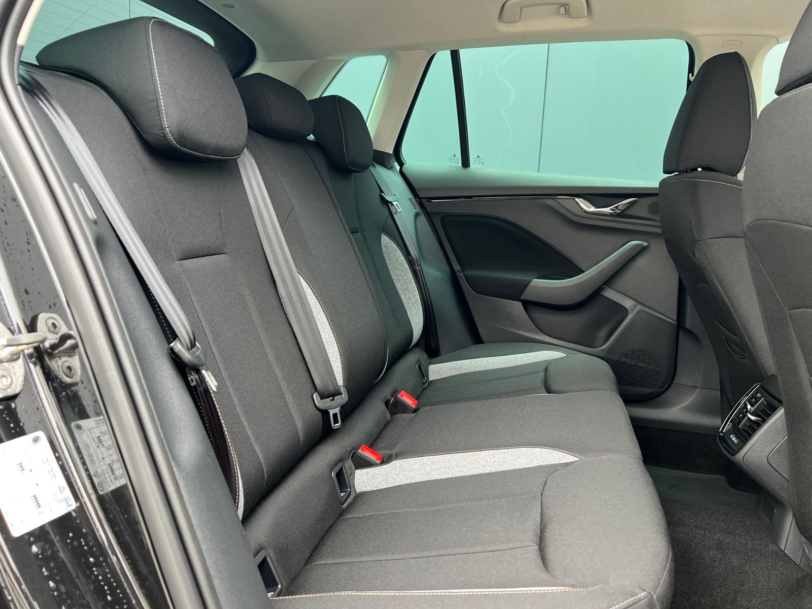 Fahrzeugabbildung SKODA Kamiq Tour 1.0 TSI DSG *AHK, Matrix, ACC, SmartL