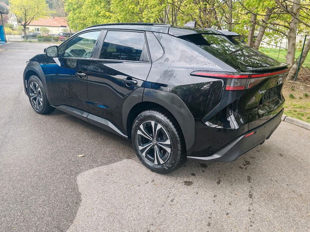 Image of Toyota bZ4X