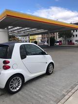 Smart ForTwo coupé 1.0 52kW mhd white limited - Sportwagen bis 5.000 Euro