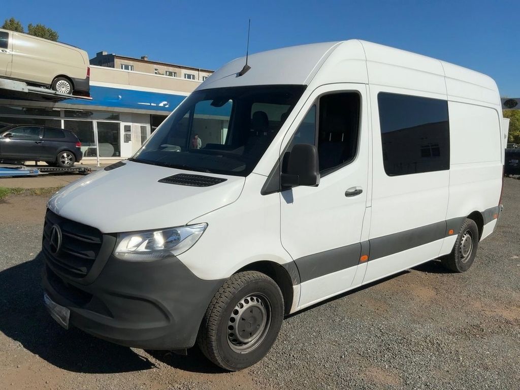 Image of Mercedes-Benz Sprinter