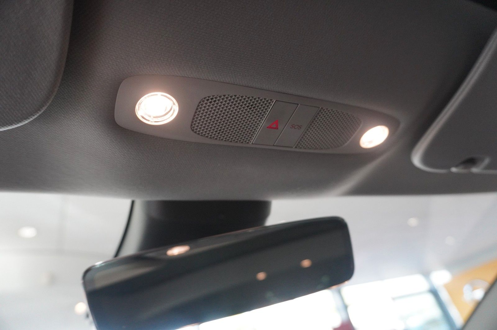 Fahrzeugabbildung Tesla Model 3 LONGRANGE DUAL-MOTOR NAVI/KAMERA/SH/PANO